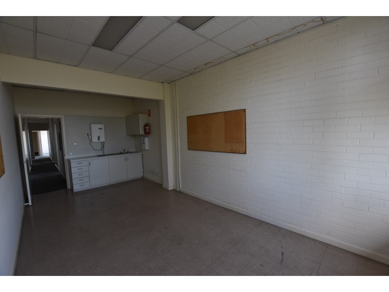 1st floor, 13 Moore Street, Moe VIC 3825