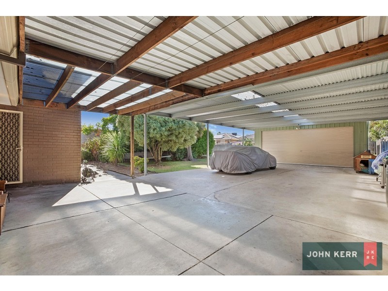 28 Chamberlain Road, Newborough VIC 3825