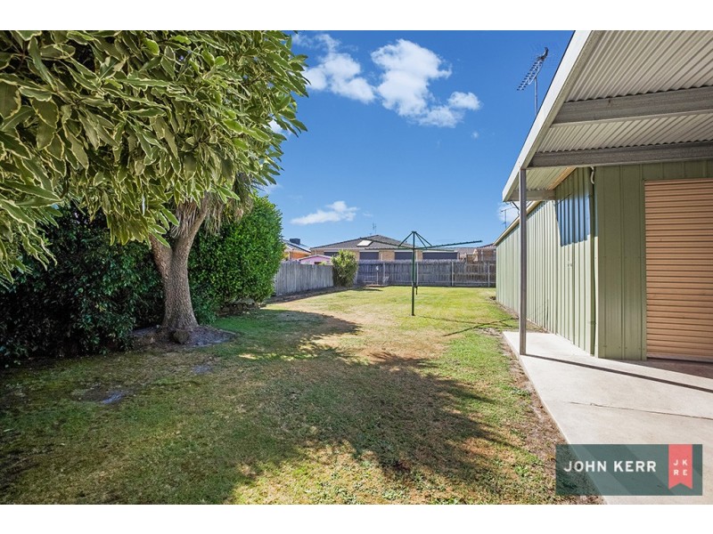 28 Chamberlain Road, Newborough VIC 3825