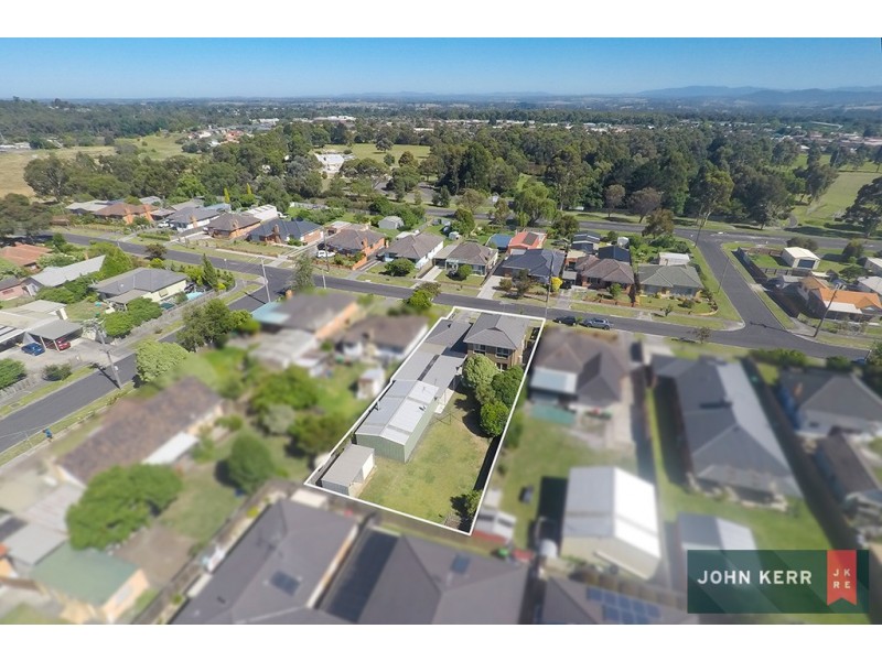 28 Chamberlain Road, Newborough VIC 3825