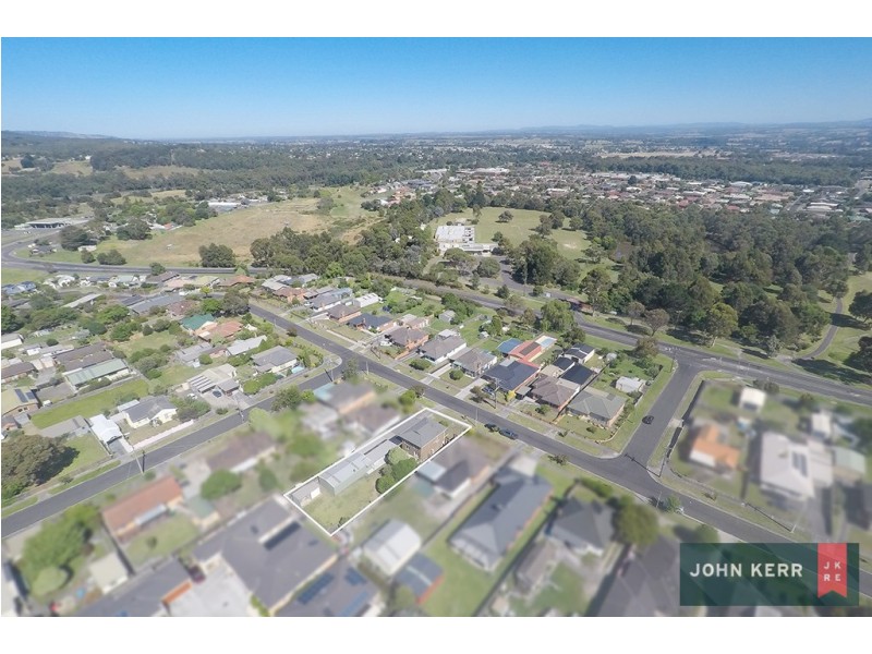 28 Chamberlain Road, Newborough VIC 3825