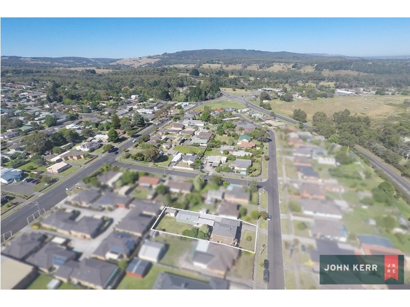 28 Chamberlain Road, Newborough VIC 3825