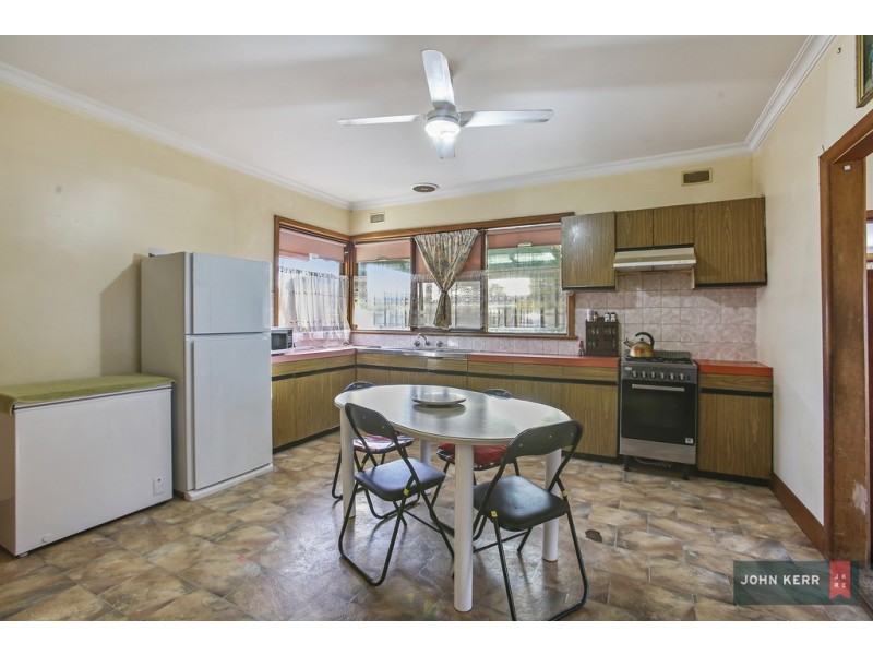 13 Tresswell Avenue, Newborough VIC 3825