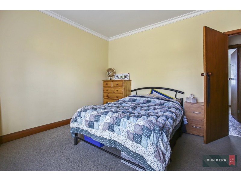 13 Tresswell Avenue, Newborough VIC 3825