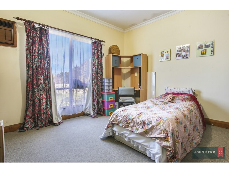 13 Tresswell Avenue, Newborough VIC 3825