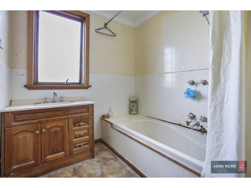 13 Tresswell Avenue, Newborough VIC 3825