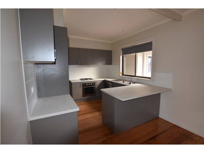 56 Moore Street, Moe VIC 3825