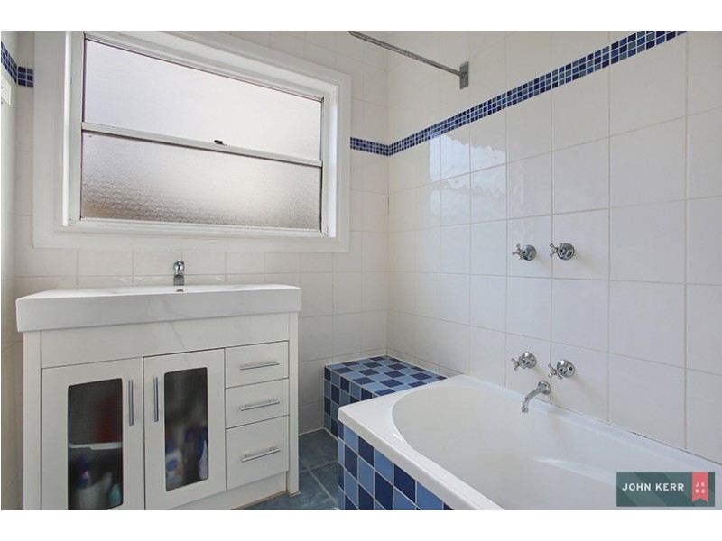 19 Parer Avenue, Moe VIC 3825