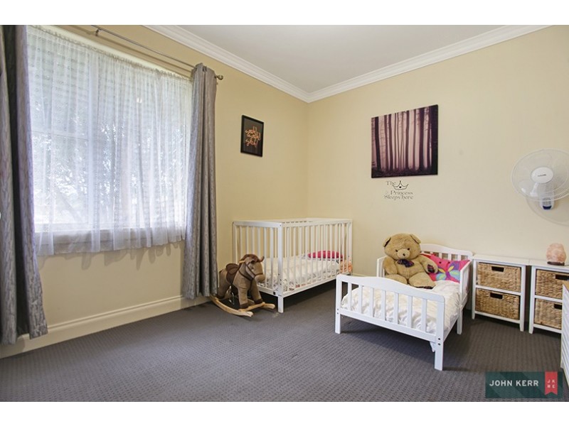 19 Parer Avenue, Moe VIC 3825