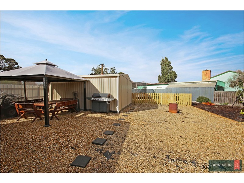 19 Parer Avenue, Moe VIC 3825