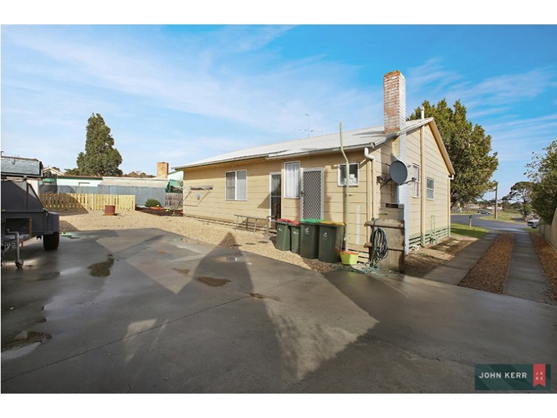 19 Parer Avenue, Moe VIC 3825