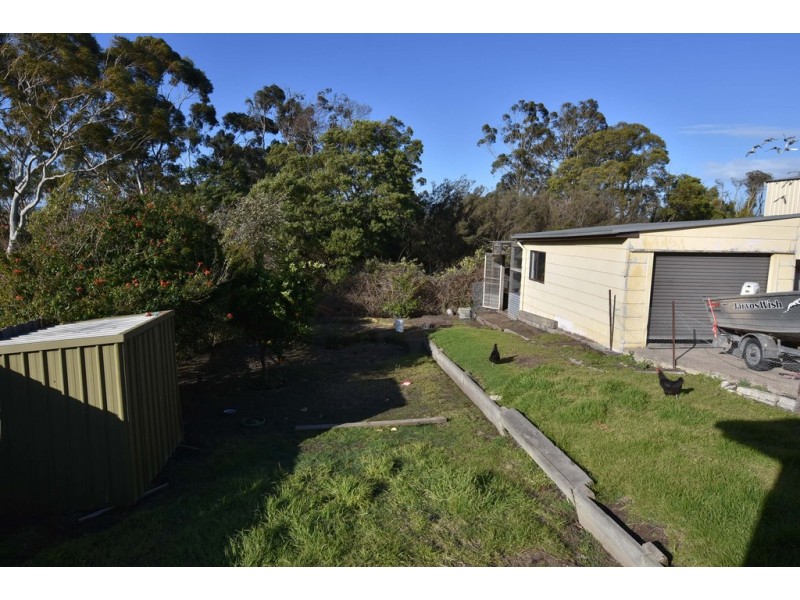 19 Mann Street, Moe VIC 3825