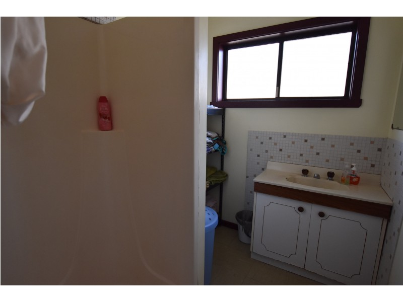 2/6 Ferguson Street, Moe VIC 3825