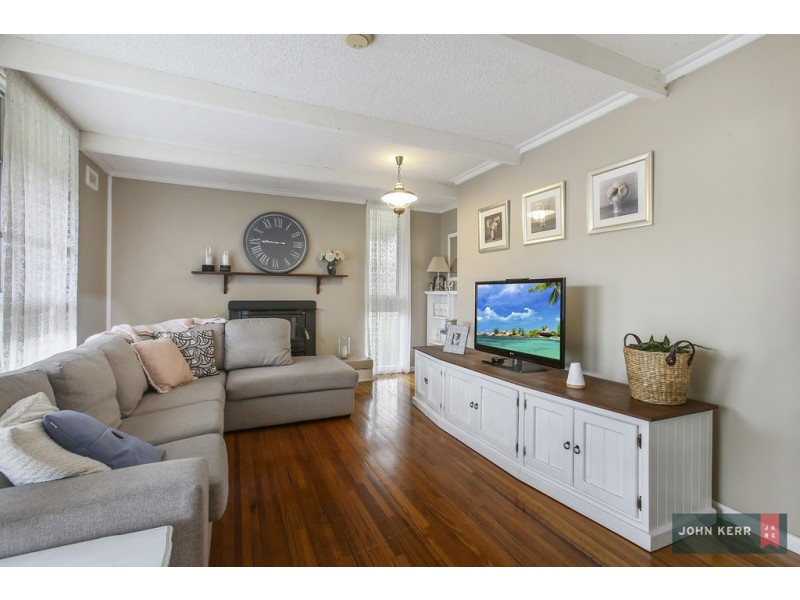 8 Monte Crescent, Moe VIC 3825