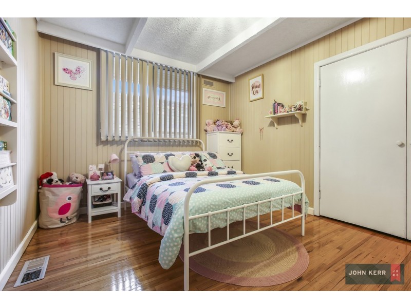 8 Monte Crescent, Moe VIC 3825