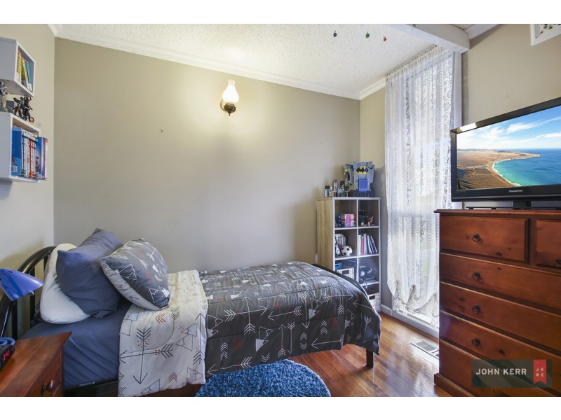 8 Monte Crescent, Moe VIC 3825
