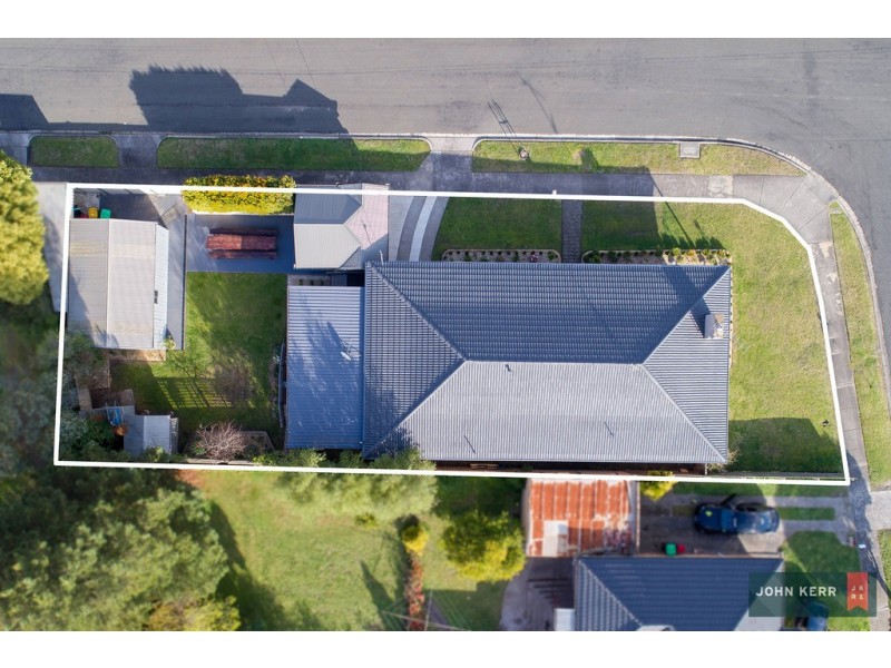 8 Monte Crescent, Moe VIC 3825