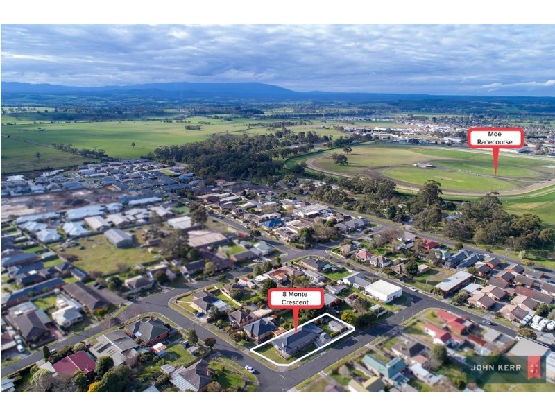8 Monte Crescent, Moe VIC 3825