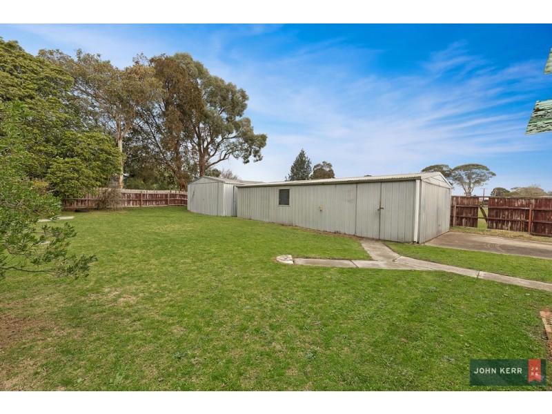 27 Hawker Street, Moe VIC 3825