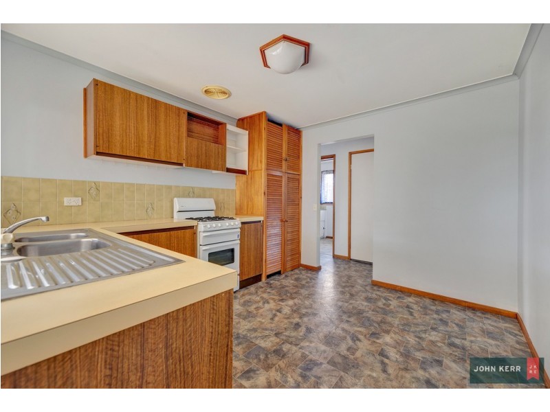 28 Randall Crescent, Moe VIC 3825