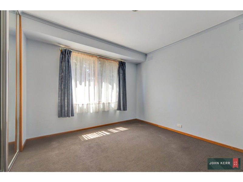 28 Randall Crescent, Moe VIC 3825