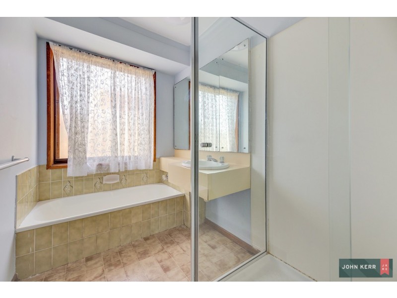 28 Randall Crescent, Moe VIC 3825