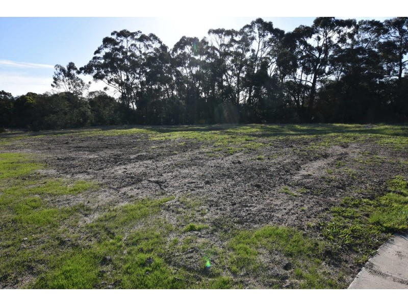 4 Noble Court, Newborough VIC 3825
