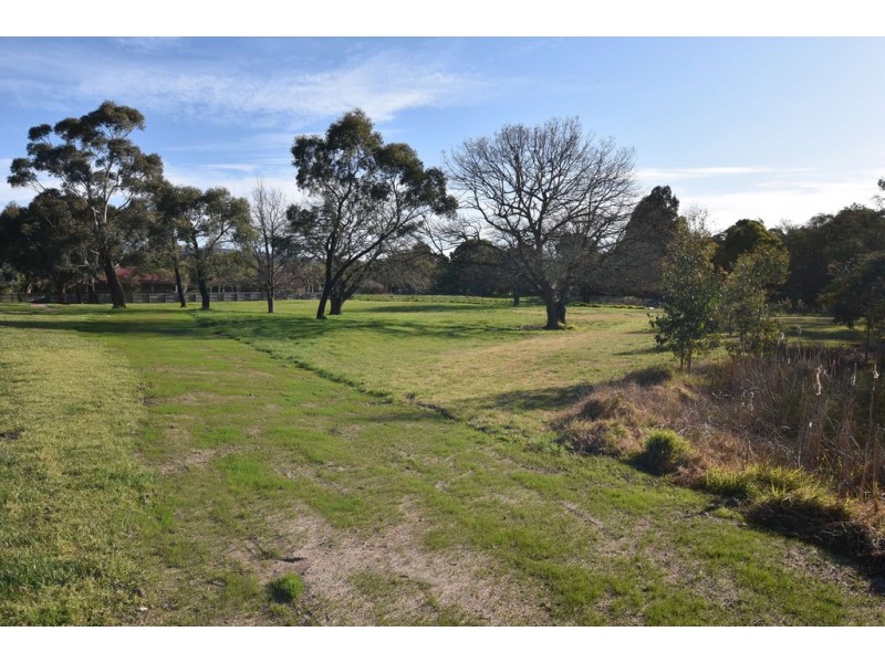 4 Noble Court, Newborough VIC 3825