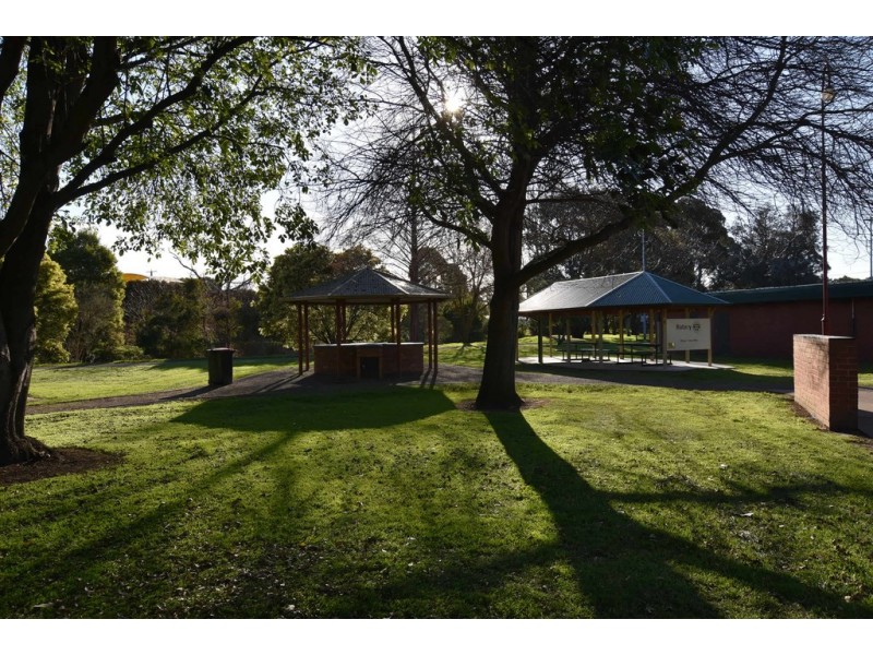 4 Noble Court, Newborough VIC 3825