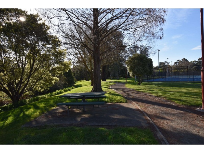 4 Noble Court, Newborough VIC 3825