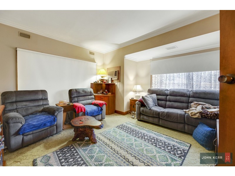 1 Tresswell Avenue, Newborough VIC 3825