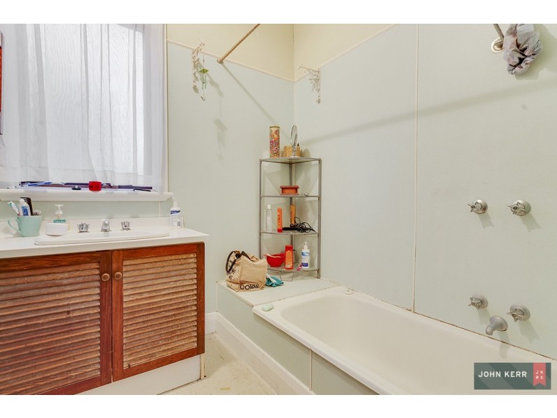 1 Tresswell Avenue, Newborough VIC 3825