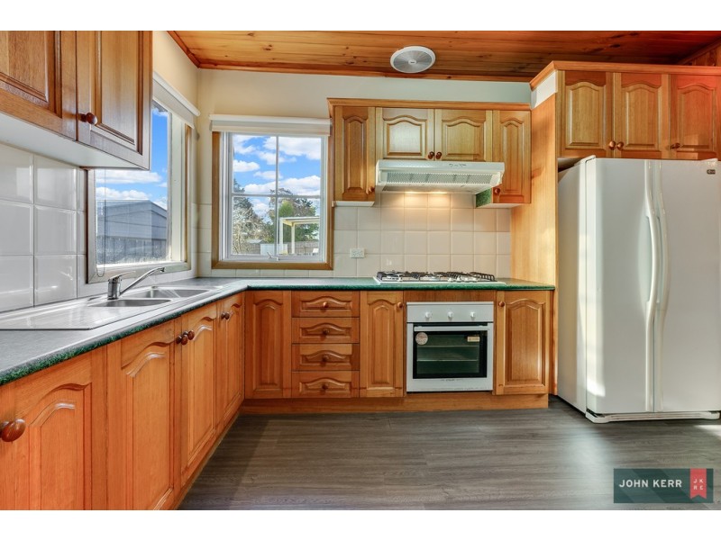 9 Harvey Street, Newborough VIC 3825