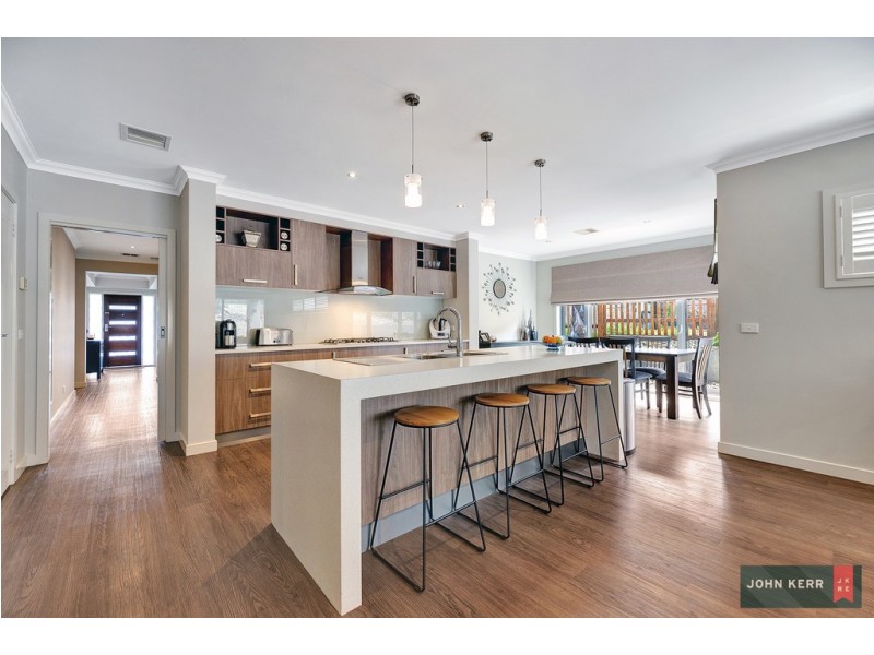 10 Amaroo Way, Newborough VIC 3825