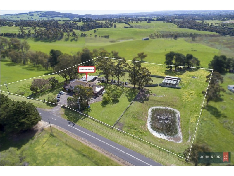 70 McDonalds Track, Hernes Oak VIC 3825