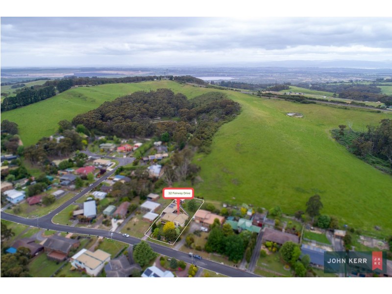 32 Fairway Drive, Yallourn VIC 3825