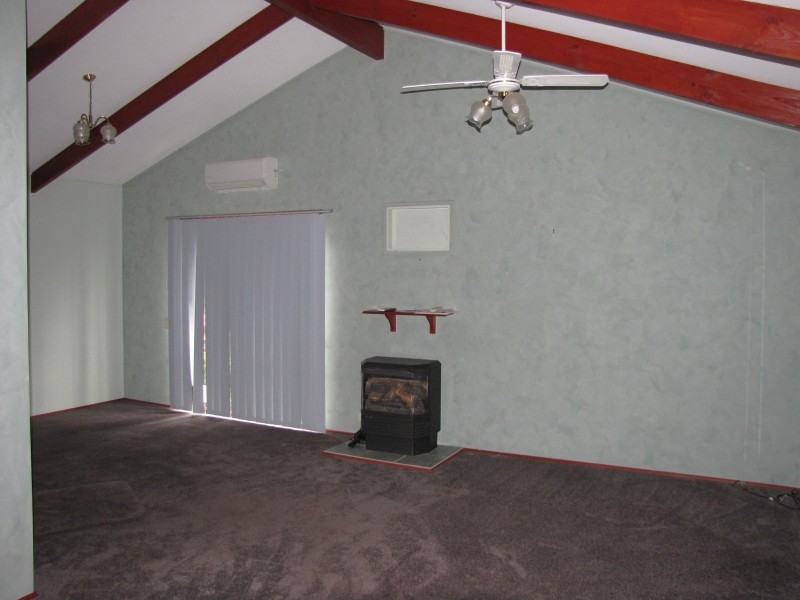 47 Scorpio Drive, Moe VIC 3825