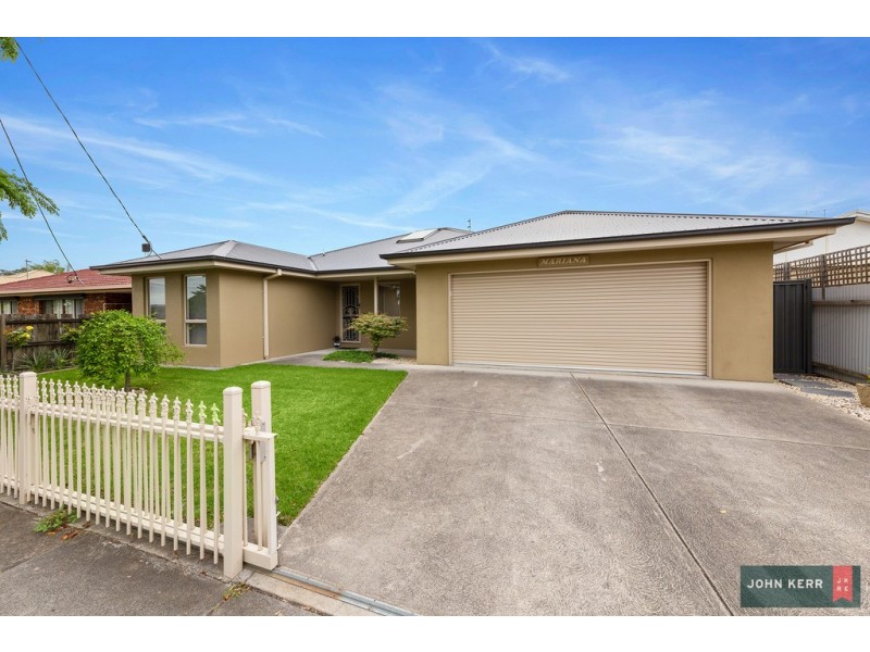 99 Hennessey Street, Moe VIC 3825