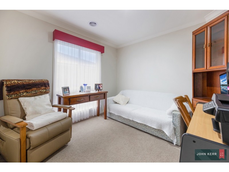 99 Hennessey Street, Moe VIC 3825