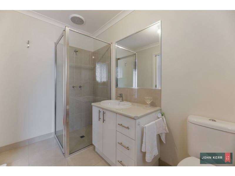 99 Hennessey Street, Moe VIC 3825