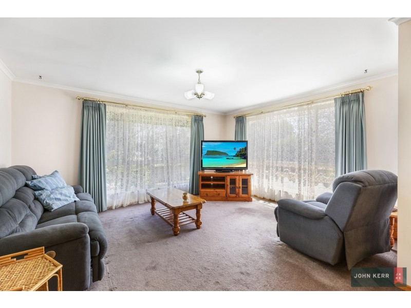5 Leonis Court, Moe VIC 3825