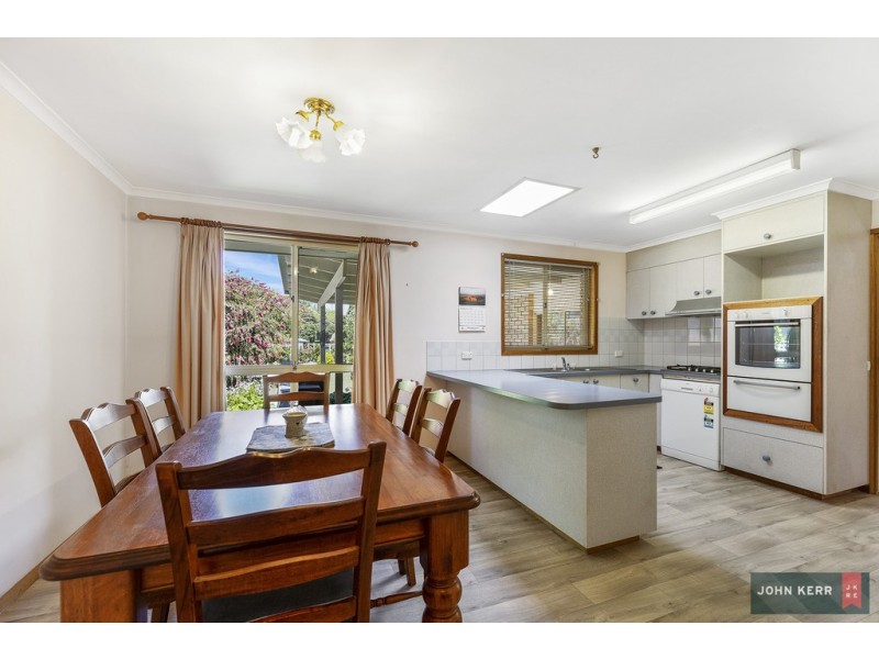 5 Leonis Court, Moe VIC 3825
