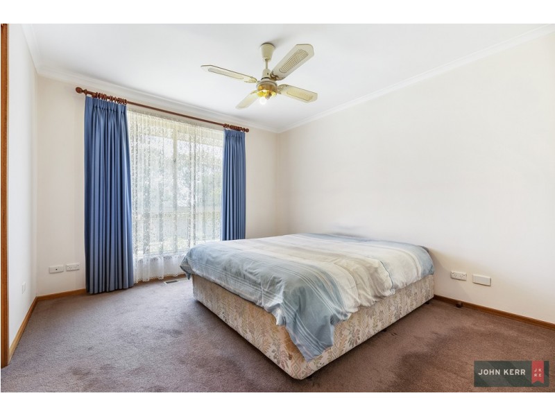 5 Leonis Court, Moe VIC 3825