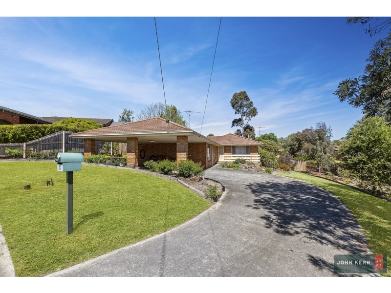 5 Leonis Court, Moe VIC 3825