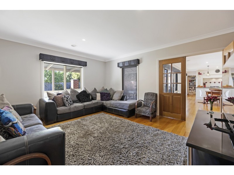 61 Parkside Drive, Moe VIC 3825