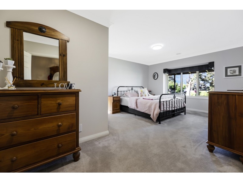 61 Parkside Drive, Moe VIC 3825