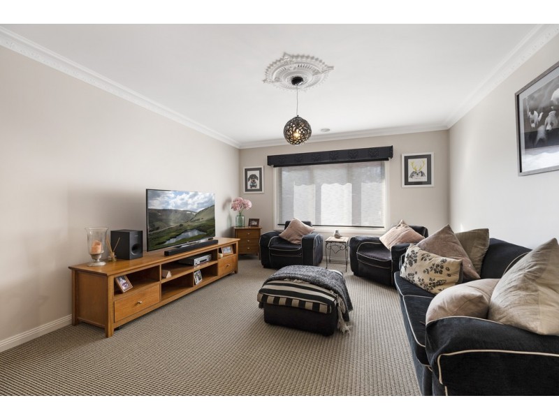 61 Parkside Drive, Moe VIC 3825