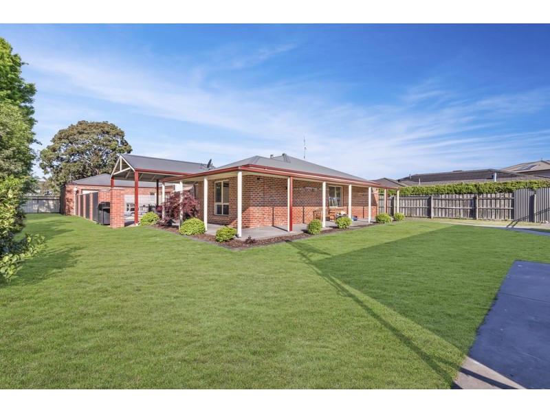 61 Parkside Drive, Moe VIC 3825