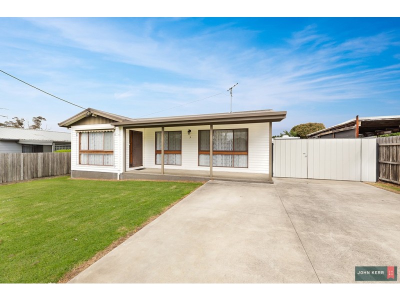 3 Western Avenue, Newborough VIC 3825