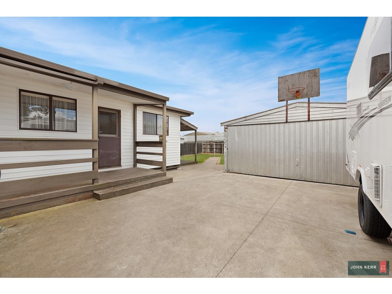 3 Western Avenue, Newborough VIC 3825